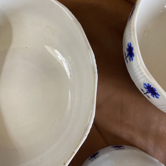 1940s STENCILED POTTERY BOWLS MADE IN GERMANY SET OF 3 Blue Flower BOWLS - Picture 9 of 12